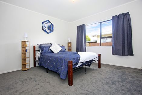 Photo of property in 1/6 Hatherley Place, Clendon Park, Auckland, 2103