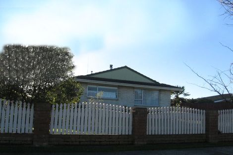Photo of property in 76 John F Kennedy Drive, Milson, Palmerston North, 4414