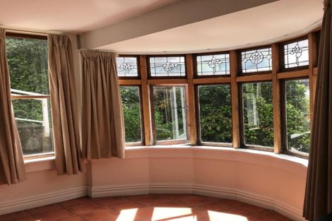 Photo of property in 56 Kelburn Parade, Kelburn, Wellington, 6012