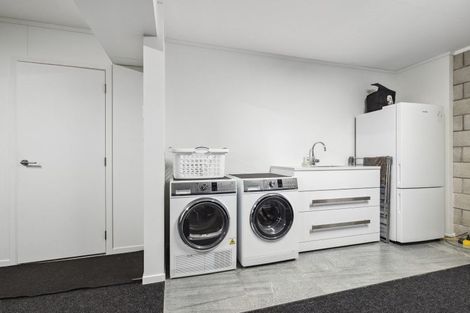 Photo of property in 10 Crowther Terrace, Waipahihi, Taupo, 3330