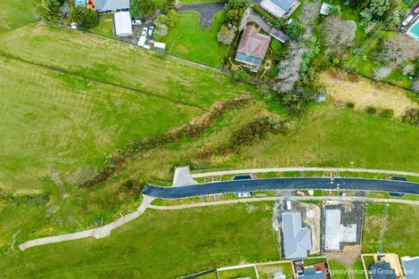 Photo of property in 15 Kanono Way, Helensville, 0800