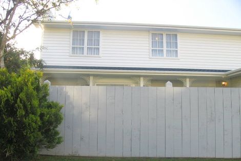 Photo of property in 43 Fyvie Avenue, Tawa, Wellington, 5028