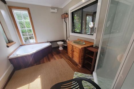 Photo of property in 212 Barnard Street, Wadestown, Wellington, 6012