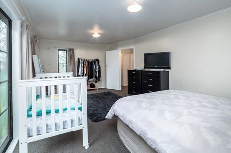 Photo of property in 51 Charles Street, Carterton, 5713