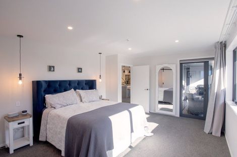 Photo of property in 18 Park Street, Winton, 9720
