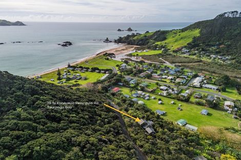 Photo of property in 19 Te Kahikatoa Peninsula Road, Kaeo, 0478