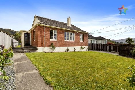 Photo of property in 16 Cleland Crescent, Naenae, Lower Hutt, 5011