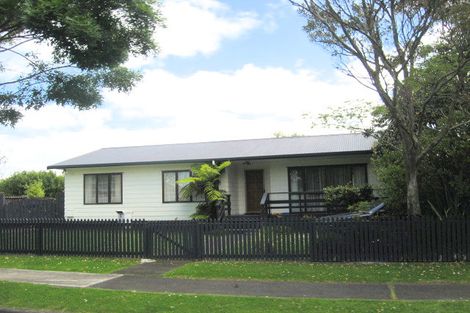 Photo of property in 5 Stoll Place, Clendon Park, Auckland, 2103