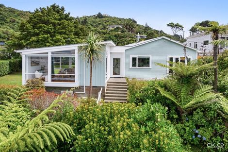 Photo of property in 34 Miromiro Road, Normandale, Lower Hutt, 5010