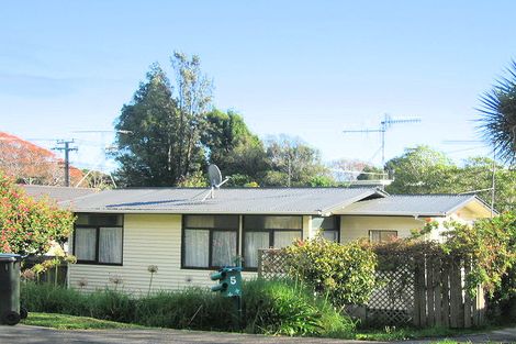 Photo of property in 5 Aorangi Road, Paraparaumu, 5032