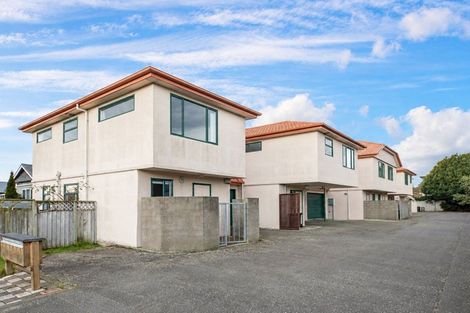 Photo of property in 68 Thackeray Place, Waltham, Christchurch, 8023