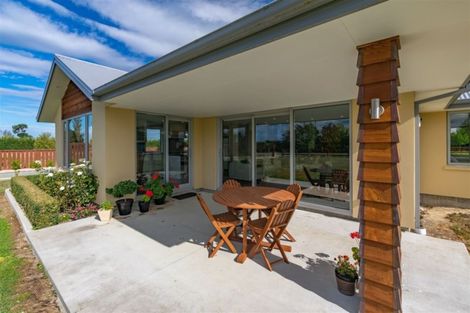 Photo of property in 1378 Poyntzs Road, West Eyreton, Rangiora, 7475