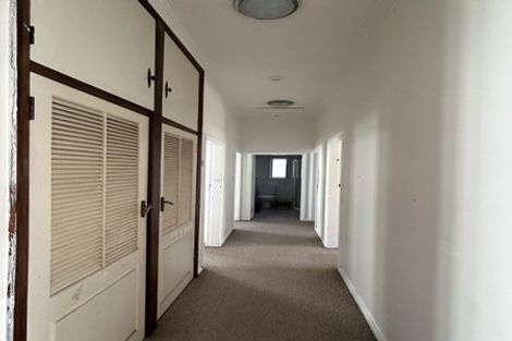 Photo of property in 96 Derwent Street, Island Bay, Wellington, 6023