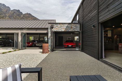 Photo of property in 8 Pendeen Crescent, Jacks Point, Queenstown, 9371