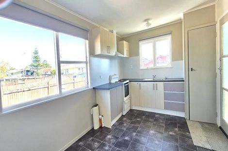 Photo of property in 4 Wickman Way, Mangere East, Auckland, 2024