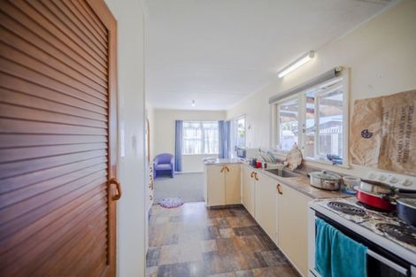 Photo of property in 18 Davidson Avenue, Pirimai, Napier, 4112