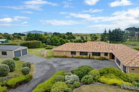 Photo of property in 12 Waitaheke Road, Te Horo, Otaki, 5581