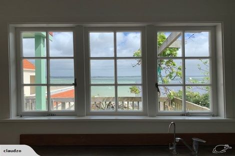 Photo of property in 15a Joan Street, Point Chevalier, Auckland, 1022