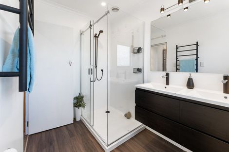 Photo of property in 17 Brookes Street, Inglewood, 4330