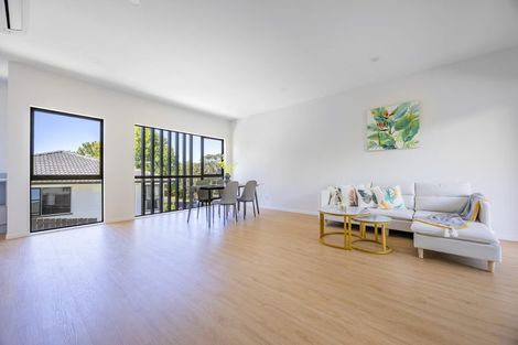 Photo of property in 24d Gladys Avenue, Glenfield, Auckland, 0629