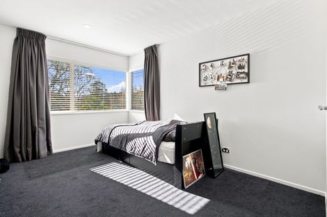 Photo of property in 13 Beaudine Avenue, Glenfield, Auckland, 0629