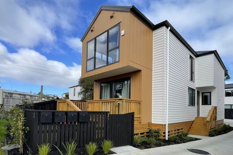 Photo of property in 44a Sylvan Crescent, Te Atatu South, Auckland, 0610