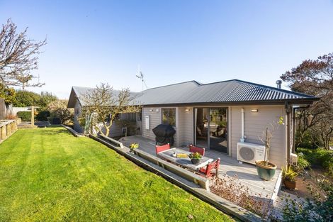 Photo of property in 20 Tironui Terrace, Western Heights, Hamilton, 3200