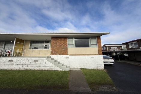 Photo of property in 4/48 Mcleod Road, Henderson, Auckland, 0612