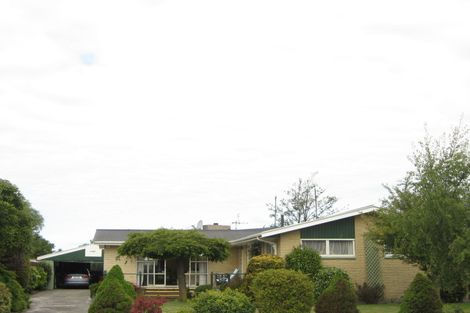 Photo of property in 18 Freebairn Street, Redwood, Christchurch, 8051