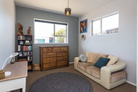 Photo of property in 487 Marine Parade, South New Brighton, Christchurch, 8062