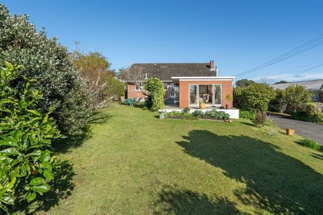 Photo of property in 25 Beatrice Avenue, Hillcrest, Auckland, 0627