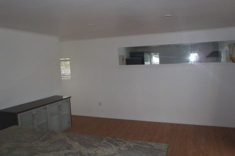 Photo of property in 1/59 Glendale Road, Glen Eden, Auckland, 0602