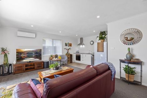 Photo of property in 11 Crest Way, Papamoa, 3118