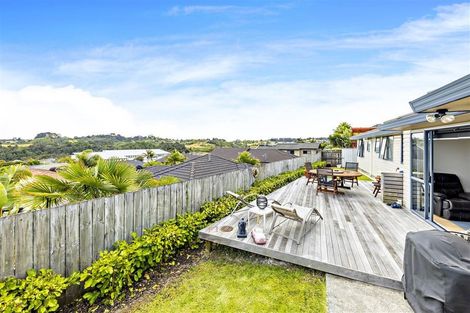Photo of property in 19 Frederick Reece Drive, The Gardens, Auckland, 2105