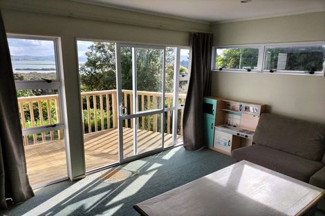 Photo of property in 2 Edge Street, Onerahi, Whangarei, 0110