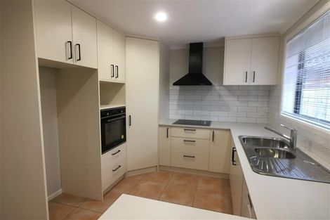Photo of property in 10 Mt Lebanon Crescent, The Gardens, Auckland, 2105