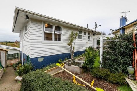 Photo of property in 37 Belair Avenue, Blagdon, New Plymouth, 4310