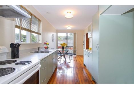 Photo of property in 1/11a Agincourt Street, Glenfield, Auckland, 0629