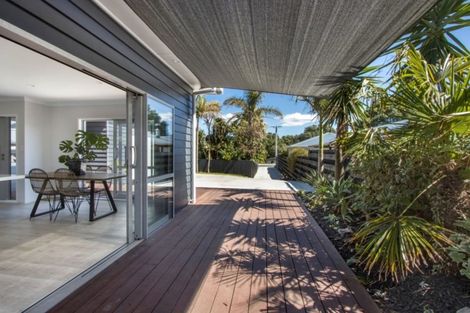 Photo of property in 11a Hillview Road, Waihi Beach, 3611