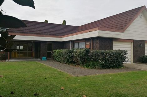 Photo of property in 14 Cattanach Street, St Andrews, Hamilton, 3200