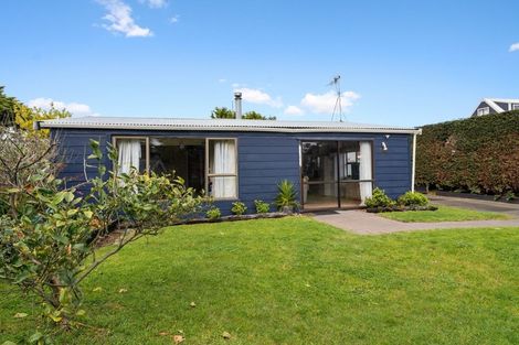 Photo of property in 9 Kitchener Street, Te Horo Beach, Otaki, 5581