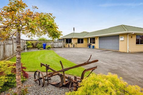 Photo of property in 12 Fantham Street, Hawera, 4610