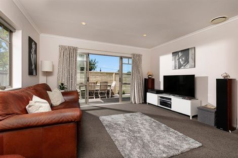 Photo of property in 27a Alamein Avenue, Belmont, Auckland, 0622