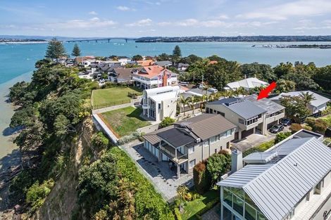 Photo of property in 61b Stanley Road, Stanley Point, Auckland, 0624