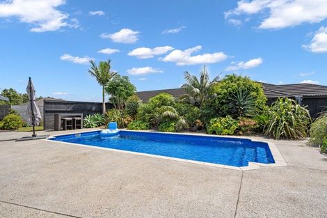 Photo of property in 21 Pyle Road East, One Tree Point, Whangarei, 0171