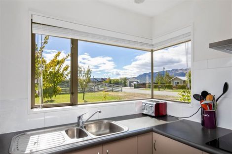 Photo of property in 17 Missy Crescent, Mount Pisa, Cromwell, 9383