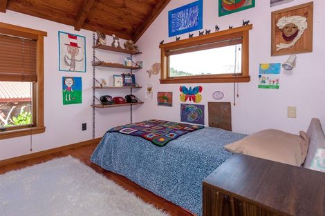 Photo of property in 111 Brook Place, Whangamata, 3620