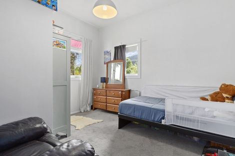 Photo of property in 14 Farmer Street, Te Aroha, 3320