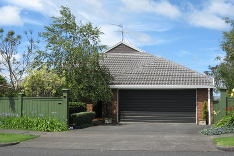 Photo of property in 122 Wellington Street, Pukekohe, 2120