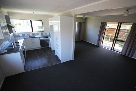 Photo of property in 15 Jupiter Street, Milson, Palmerston North, 4414